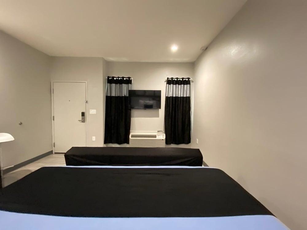 Crystal Inn - Sugar Land