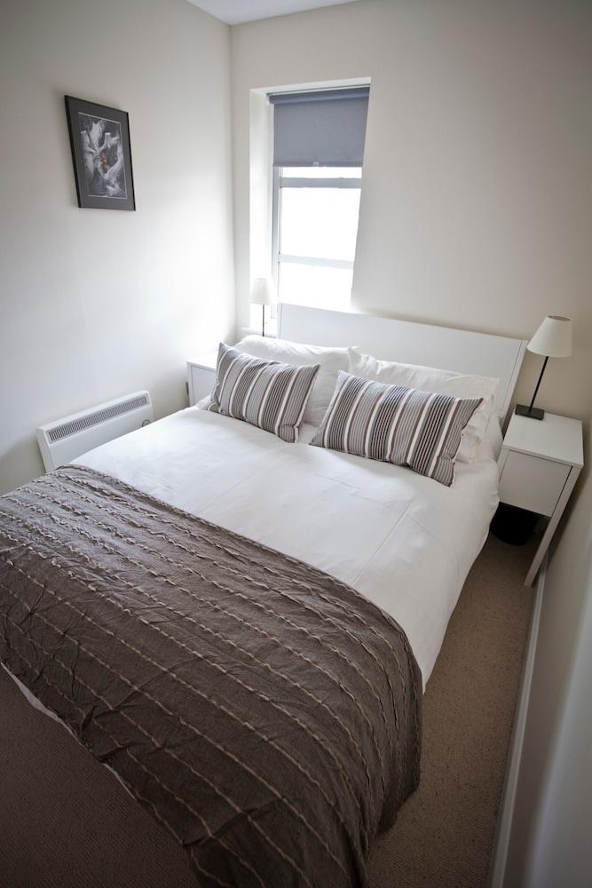 Toothbrush Apartments - Central Ipswich