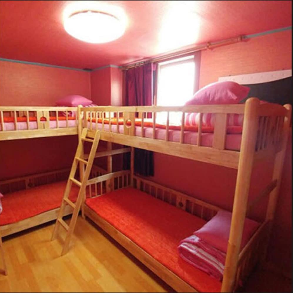 gangneung fall guesthouse - Hostel