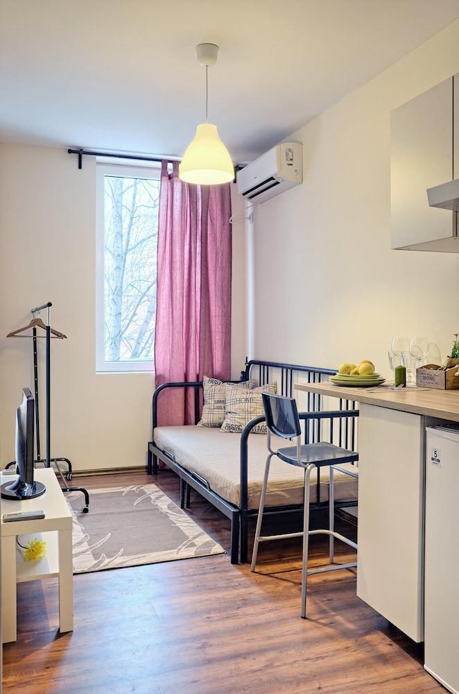 easeApartments on Panagyurishte str.