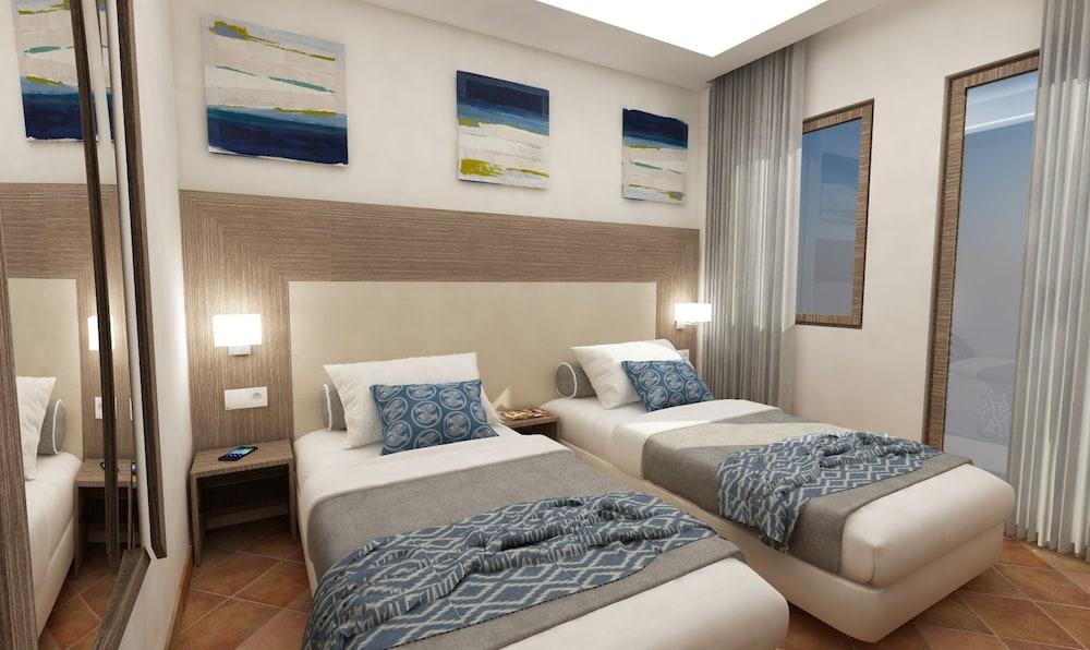 Paestum Inn Beach Resort