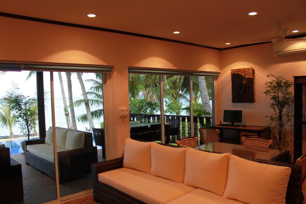 Coconut Laguna Villas