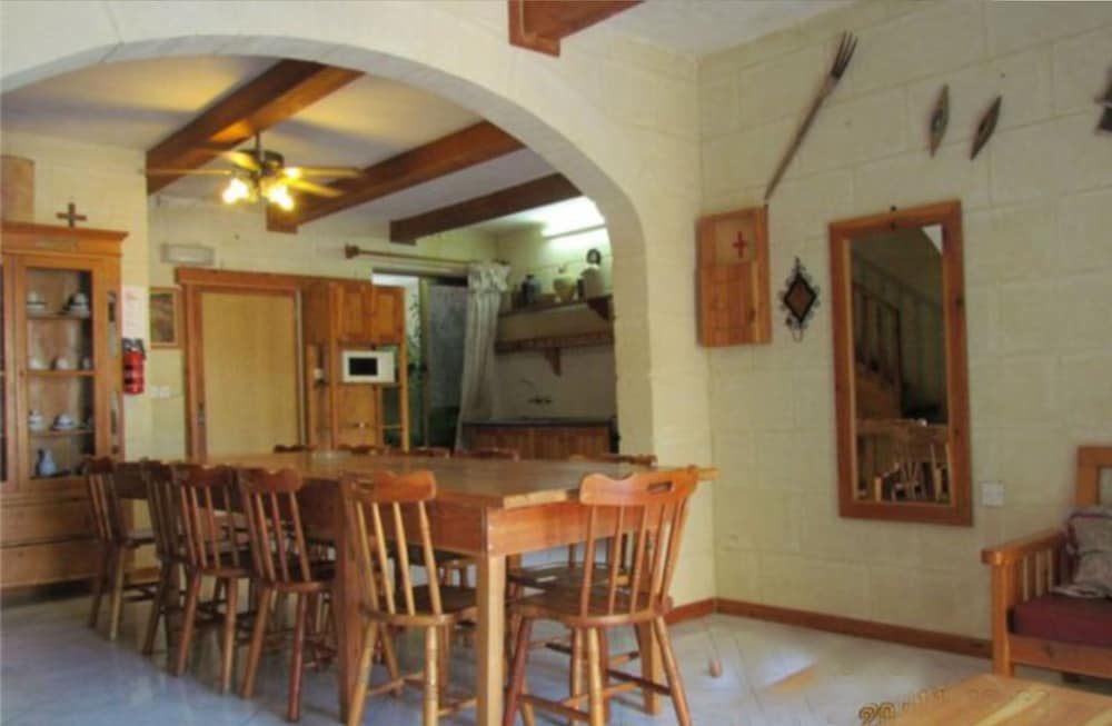 Happy & Healthy Farmhouse Gozo