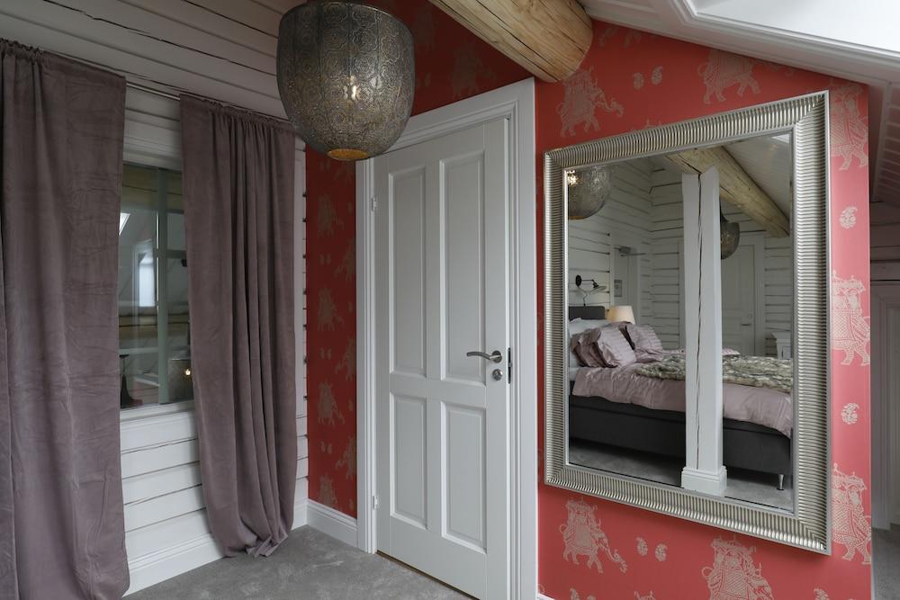 Sara's Bed and Breakfast