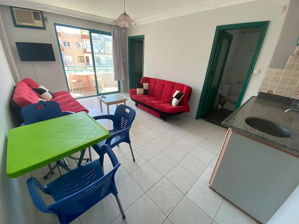 Lila Apart Alanya