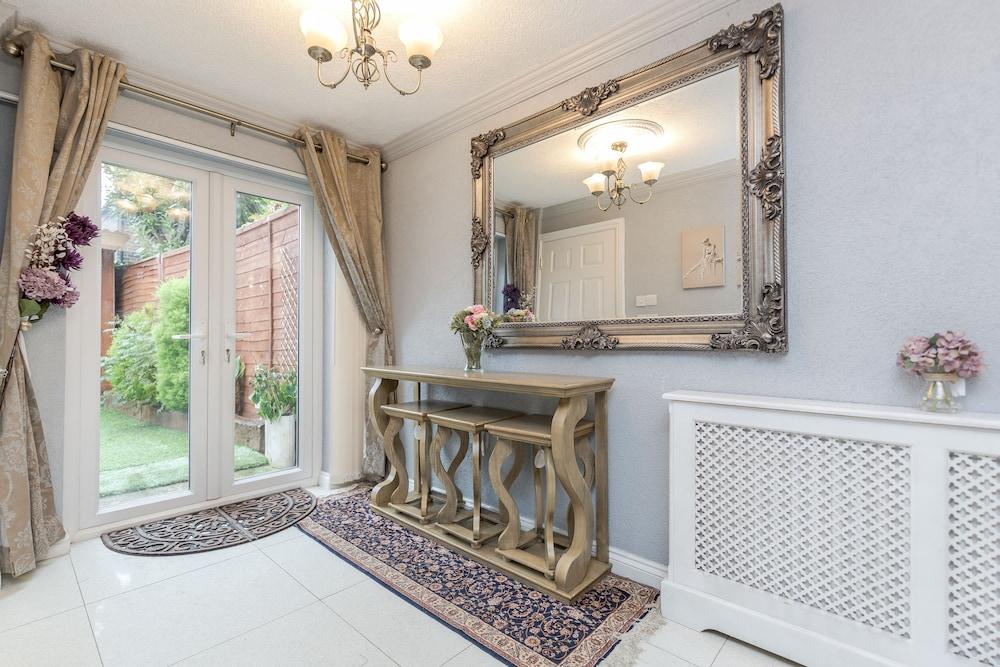 Watford General Suites