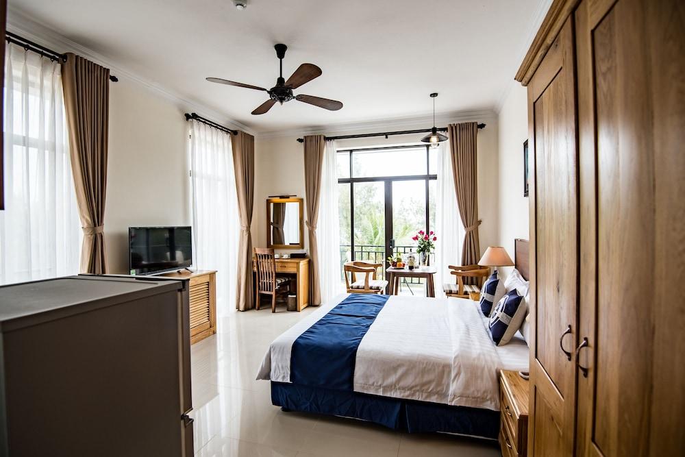 Santa Sea Villa Hoi An