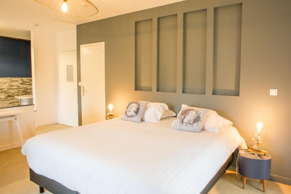 Domaine de La Briandais, a place of electromagnetic sobriety