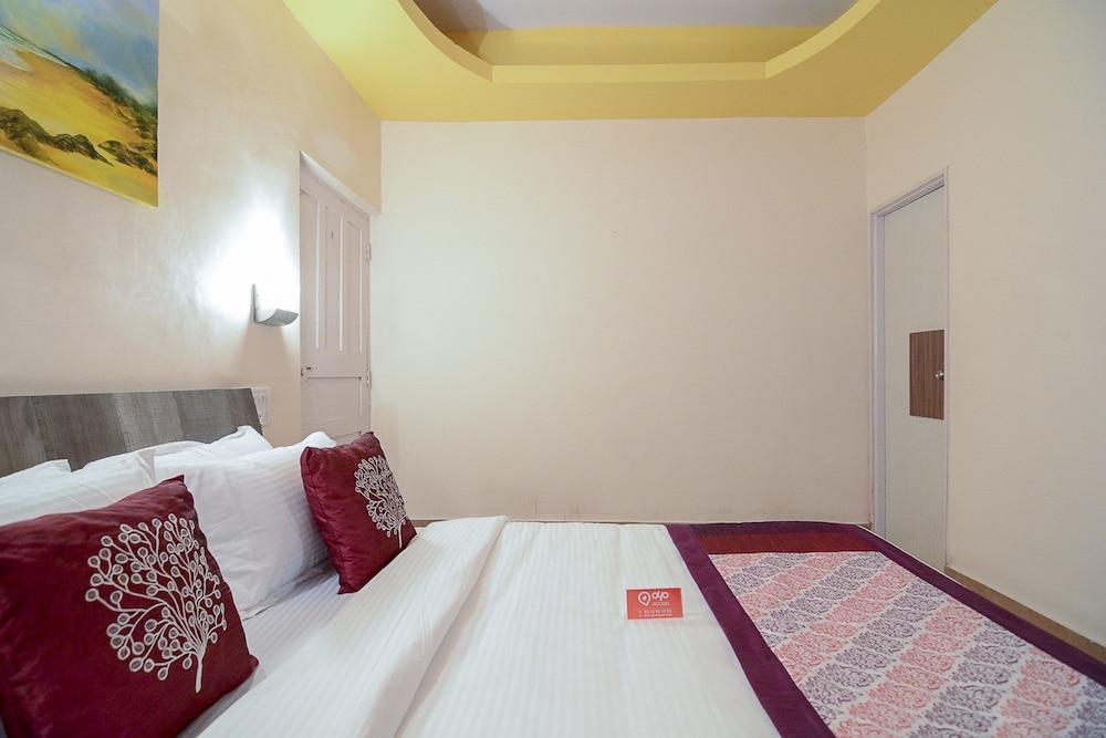 OYO 9411 Resort Calangute