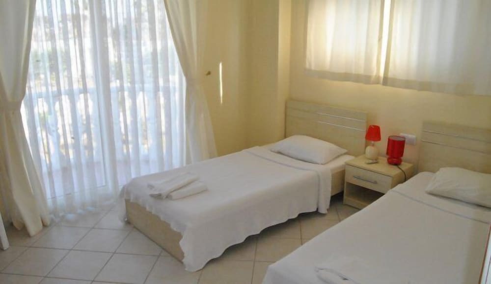 Turquoise Homes Adabuku 2 Bedrooms Pool