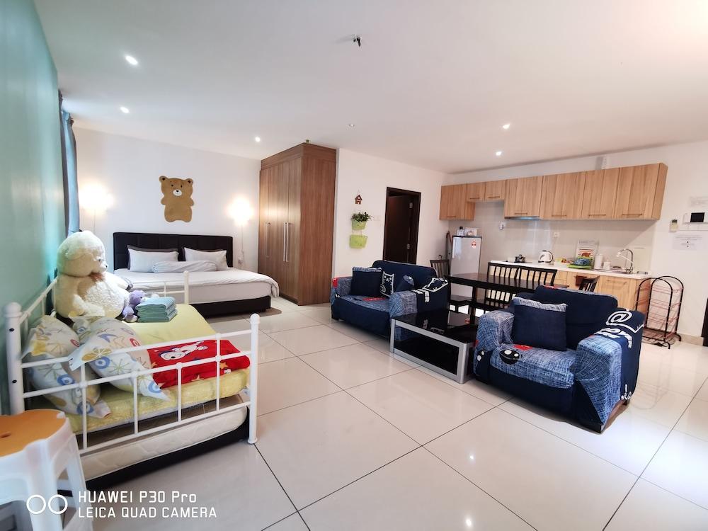 Homestay in Johor - Bear House