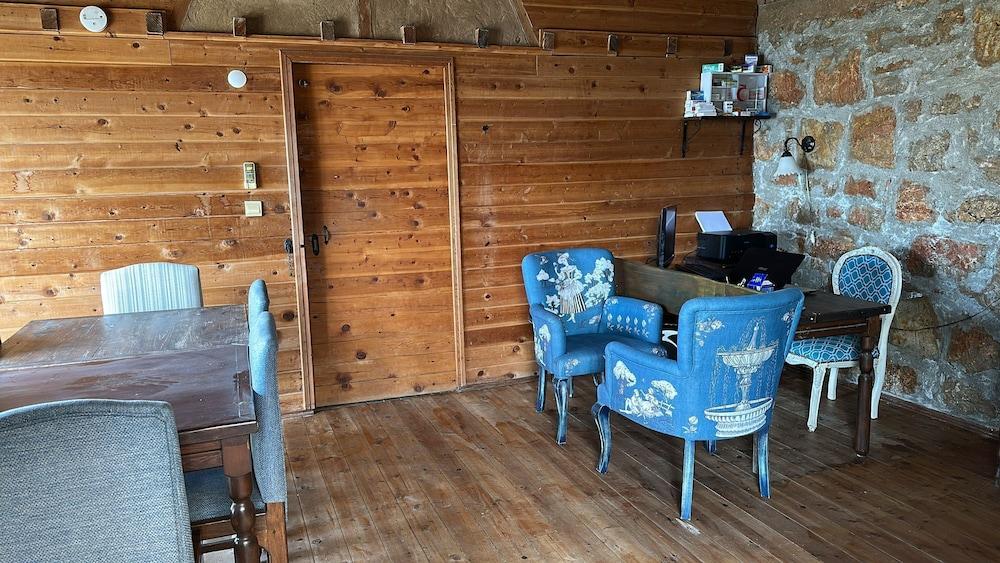 Yediburunlar Lighthouse Boutique Hotel & Restaurant