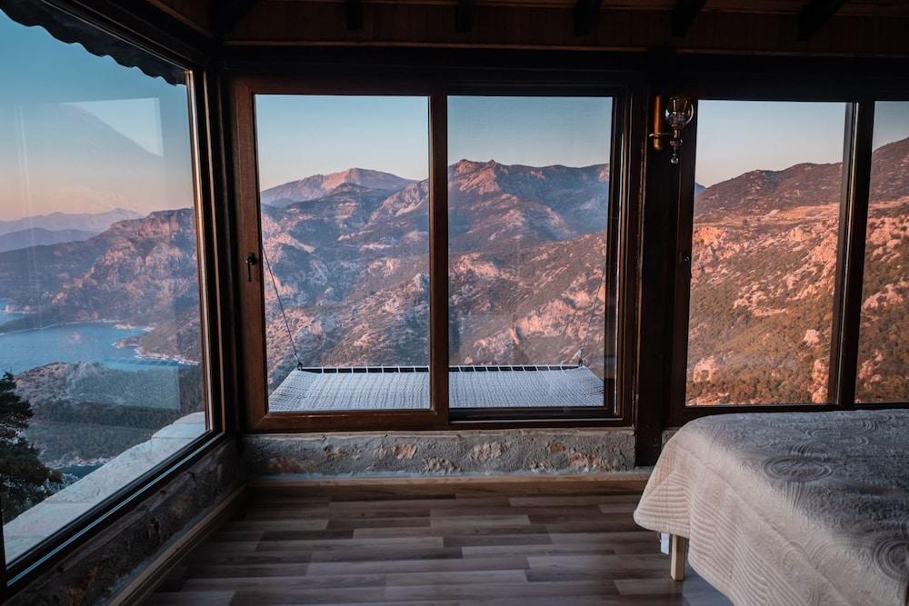 Yediburunlar Lighthouse Boutique Hotel & Restaurant