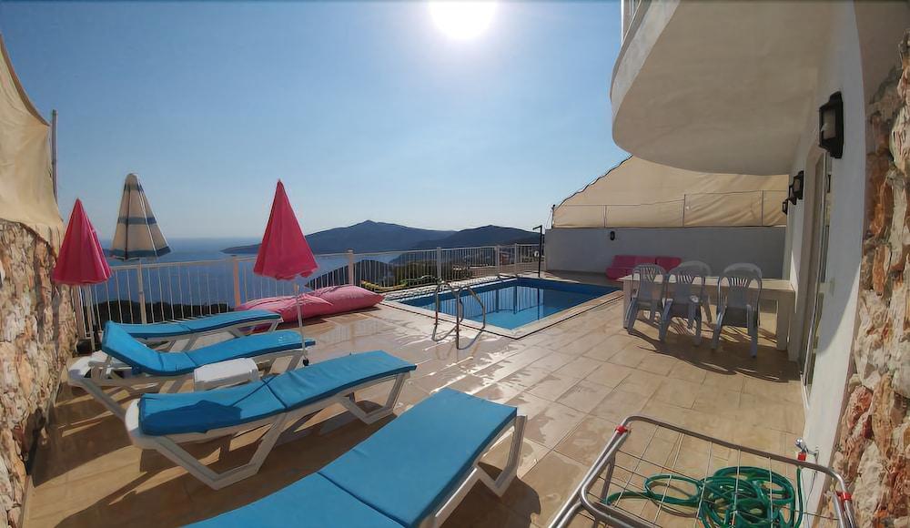 Kalkan 3 Bedrooms Villa Private Pool