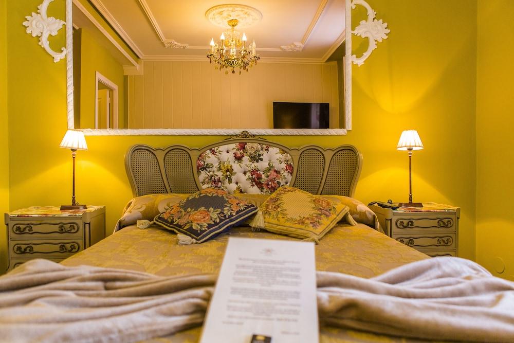 Hostal Boutique Puerta del Sol