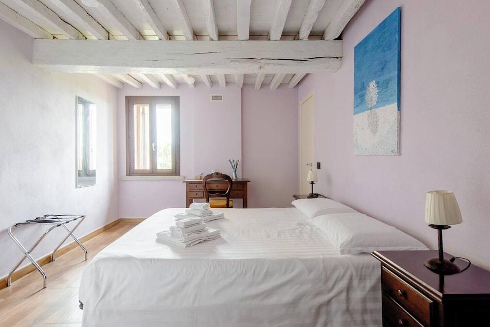 Antico Casale Caroli