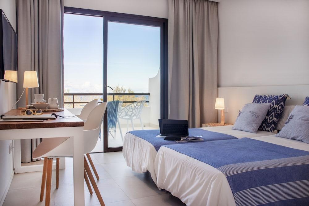 Aparthotel La Gaviota