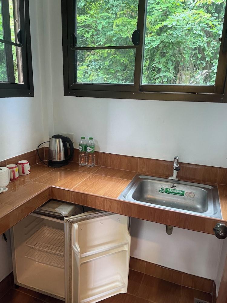 Lonely Beach Pool Resort