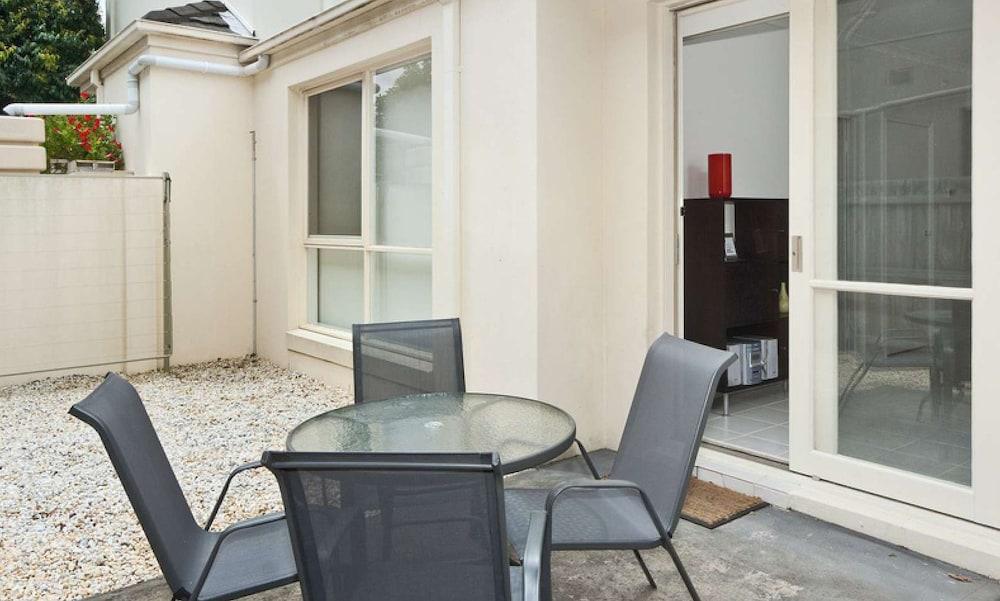 Smart Caulfield Townhouse