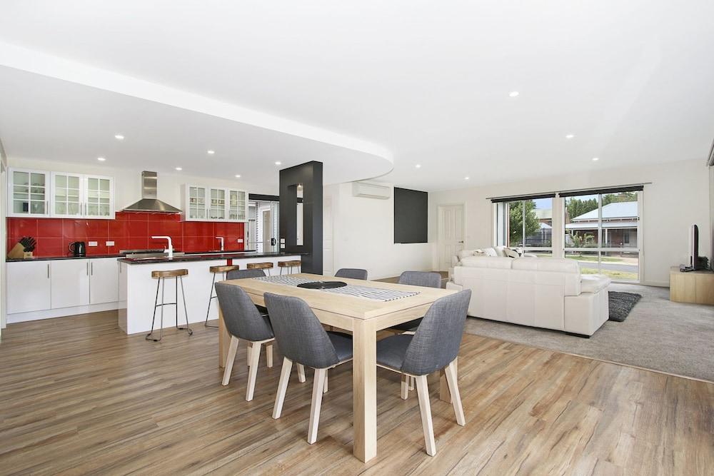 3 Peaks Rise - BRIGHT