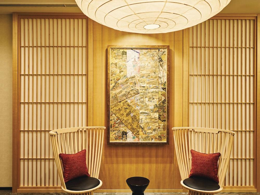 Garner Hotel Osaka Honmachi Midosuji by IHG