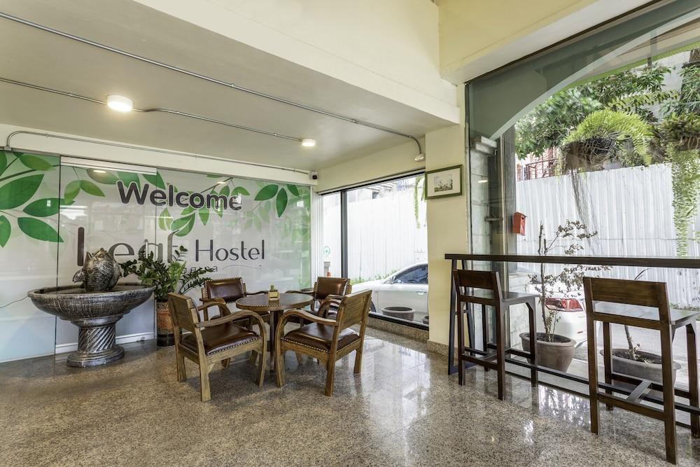 OYO 928 Leaf Hostel