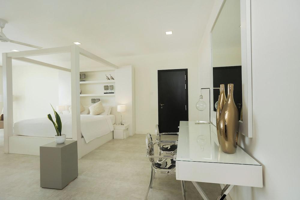 Green Turtle Villa by The Serendipity Collection