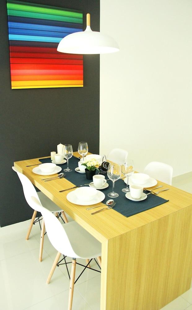 Teega Suites by Subhome