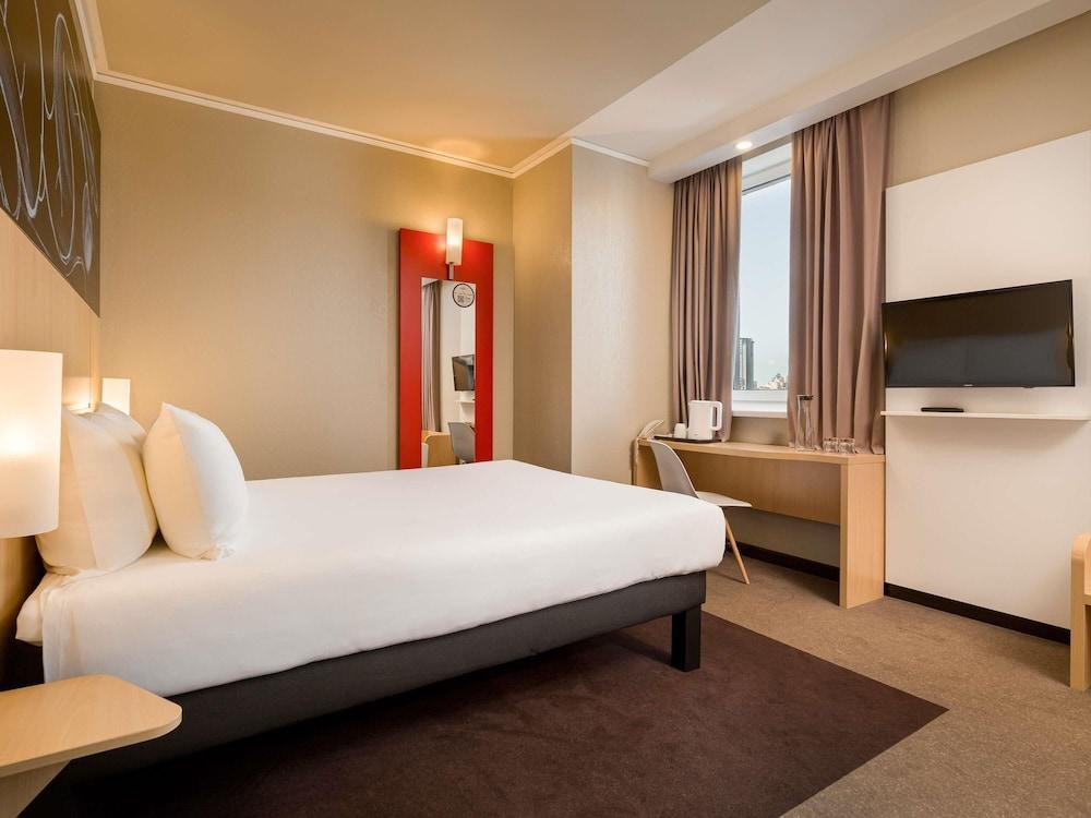 ibis Kyiv Railway Station