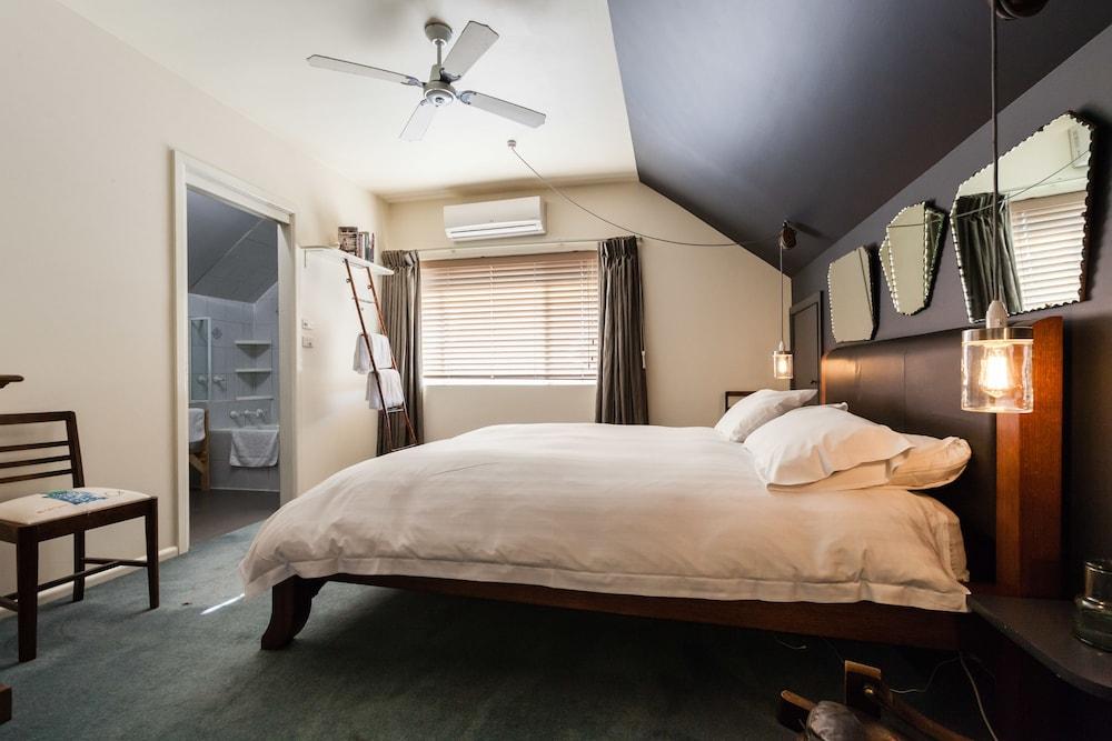 KELLY, 3BDR Northcote House