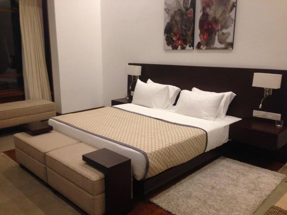 The Villa by Contemporary Ceylon