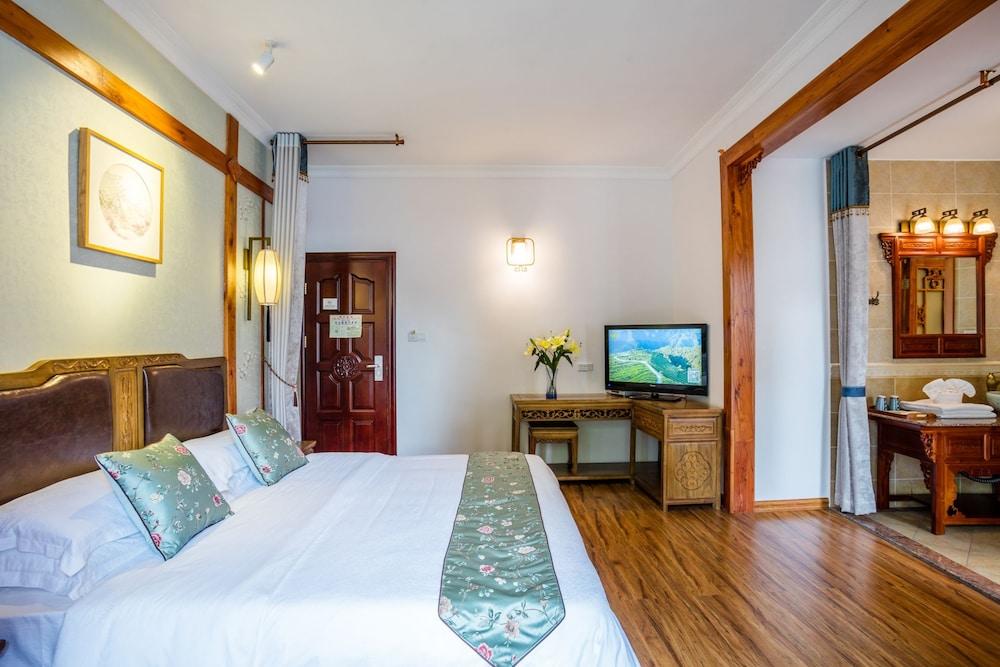 Yangshuo Riverview Hotel