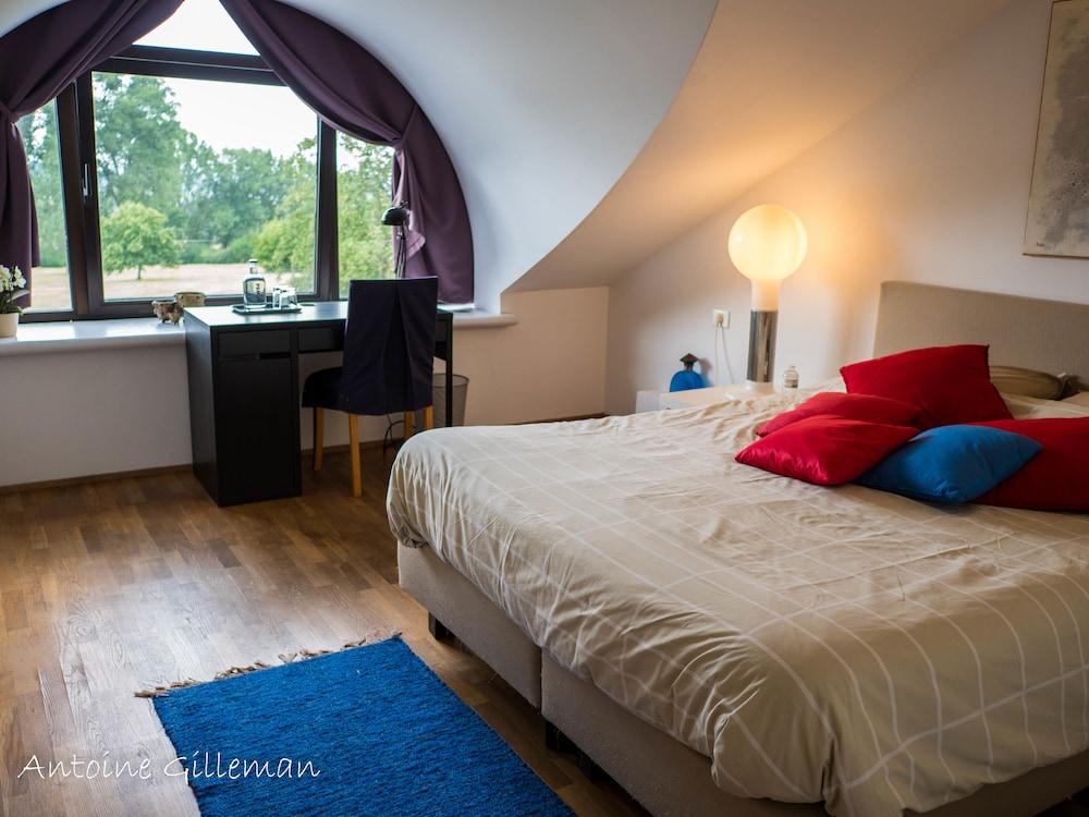 La Petite Bruyere De Renaix