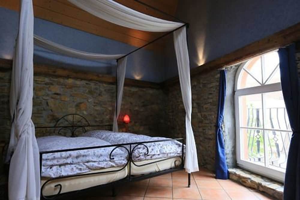 Eventhof und Gästehaus Weingewölbe