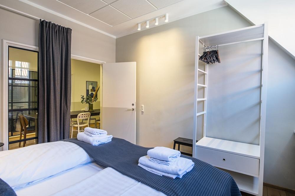 Kings Garden 1 by Daniel&Jacob’s