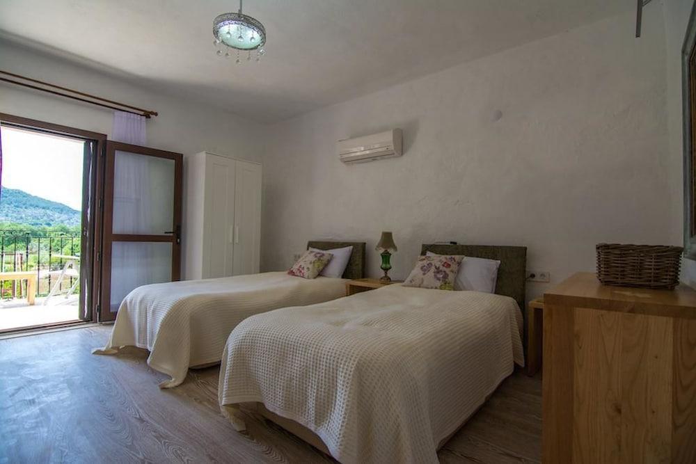 Villa Kaya Peace 4 Bedroom