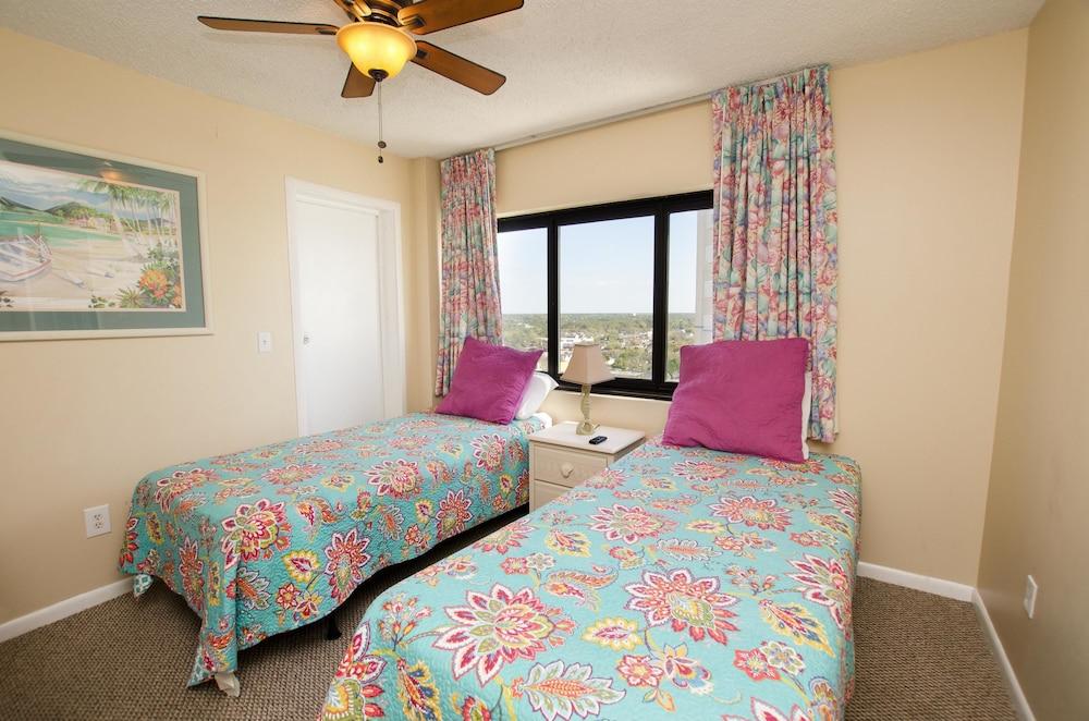 The Palms 1701 Villa Villa 4