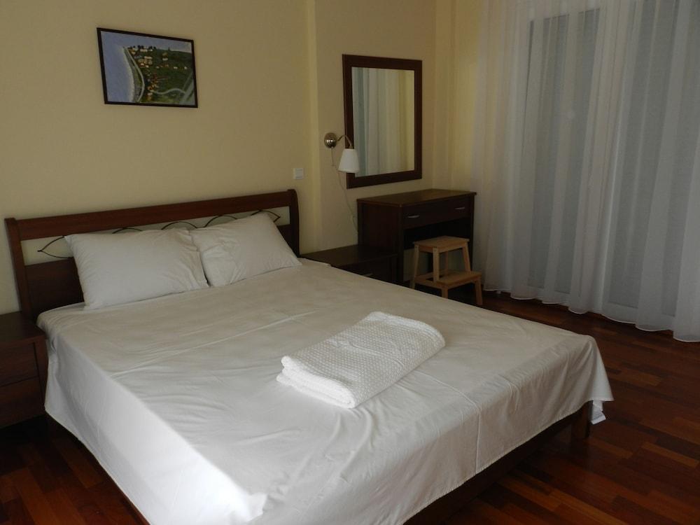 Stavento - Villas Trapeza & Voura