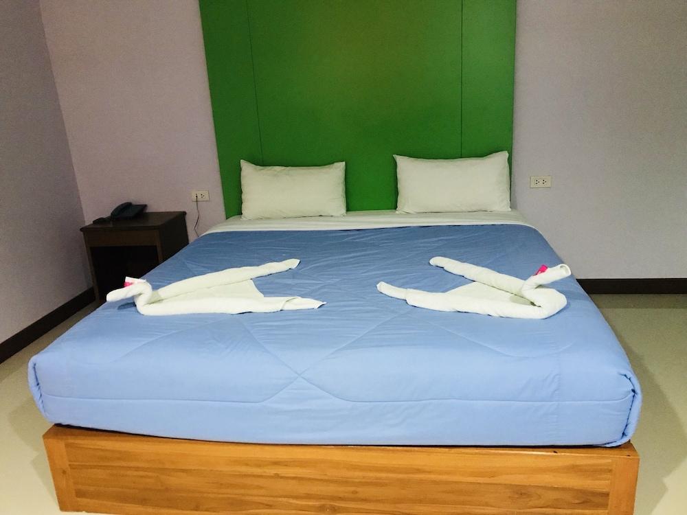 Thanakorn Garden Hotel