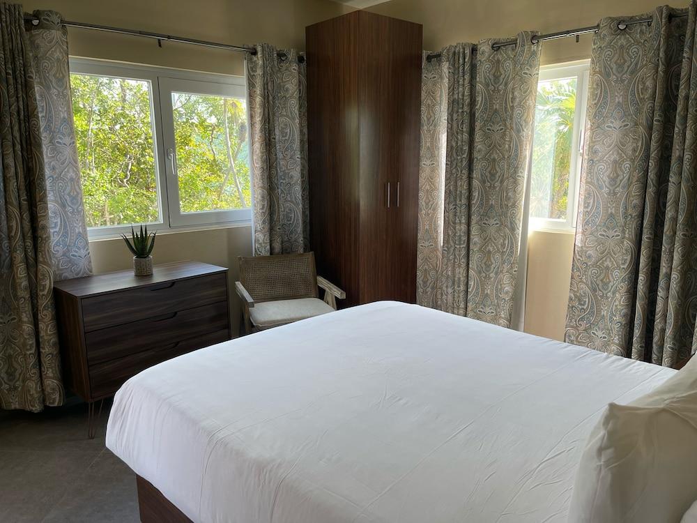 Checkers Vacation Homes