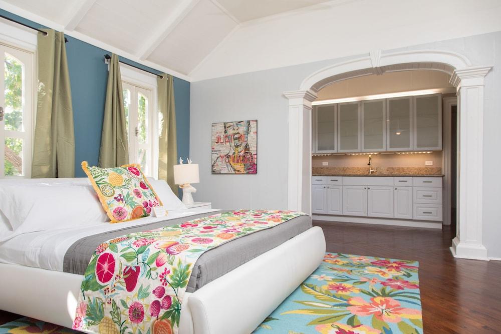 The Fred - Adults Only