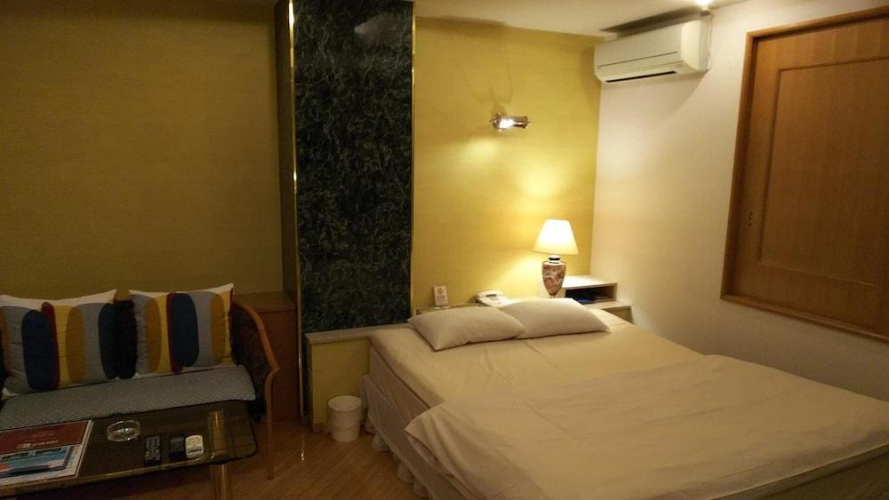 HOTEL ESSOR - Adult Only