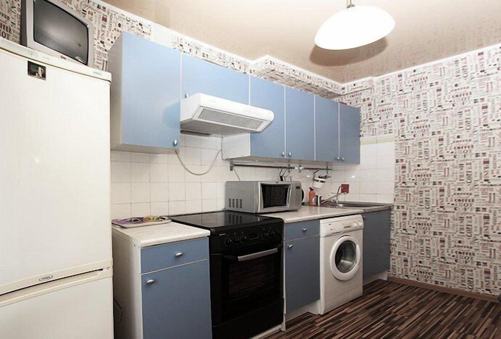 ApartLux Tretyakovskaya
