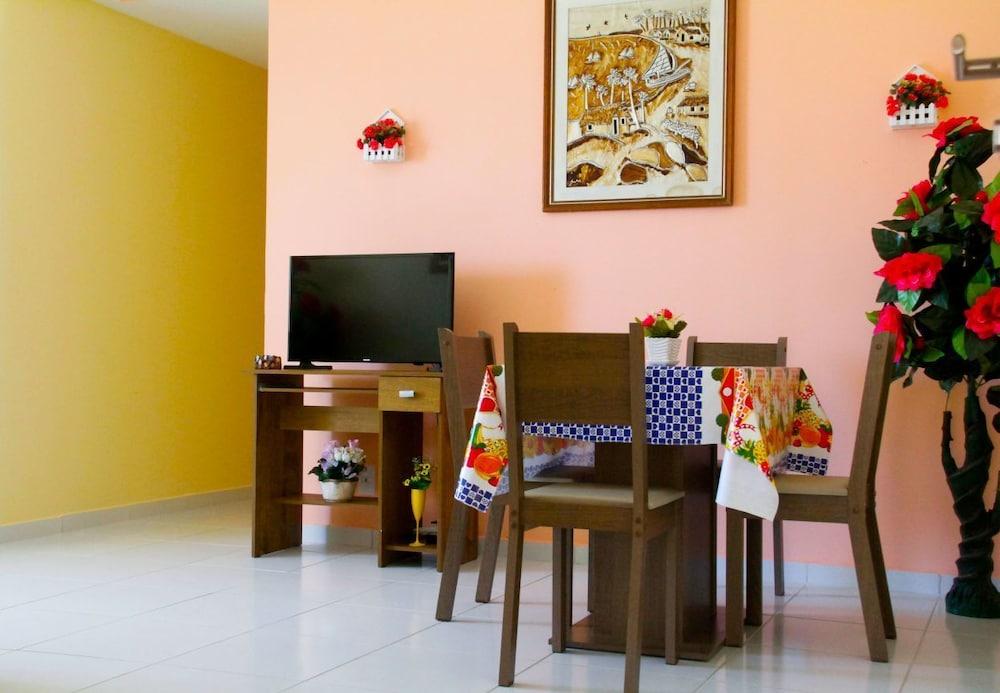 Palm Vilagge Acqua Flat