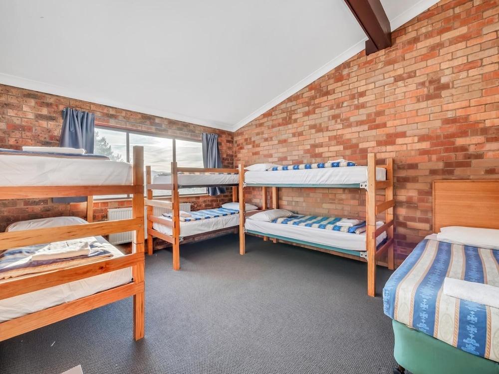 Snowy Valley - Hostel