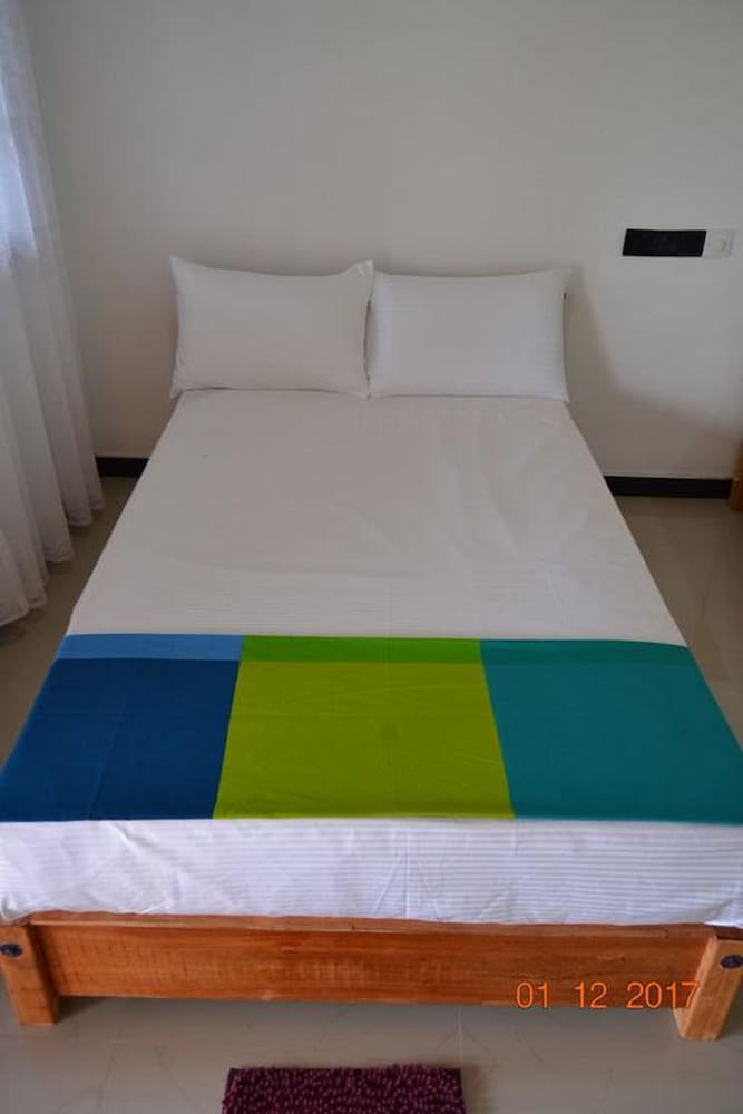 Shan Guest and Nilaveli