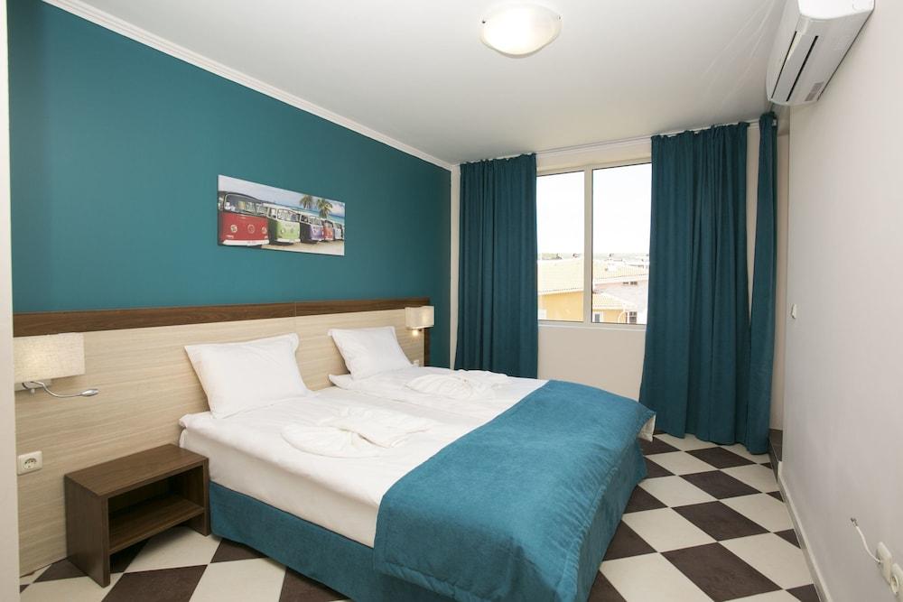 Hacienda Beach Resort