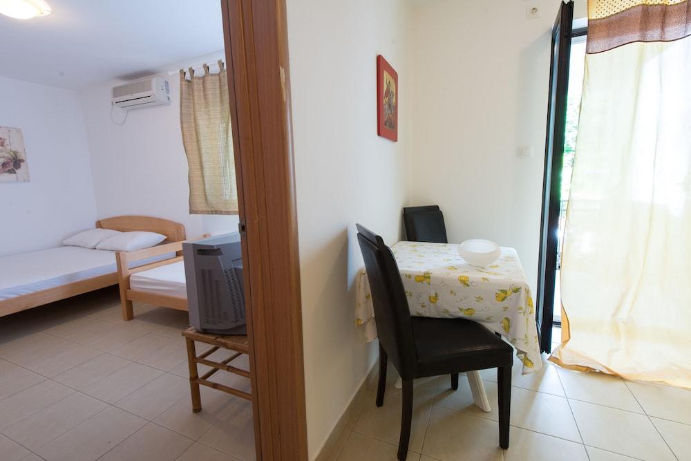 MTV Apartments Petrovac