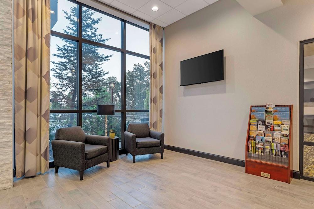 Best Western Plus Cranberry-Pittsburgh North