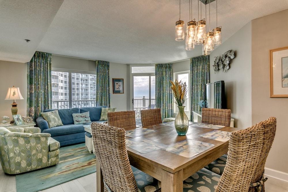 Sea Watch Resort by Condo-World